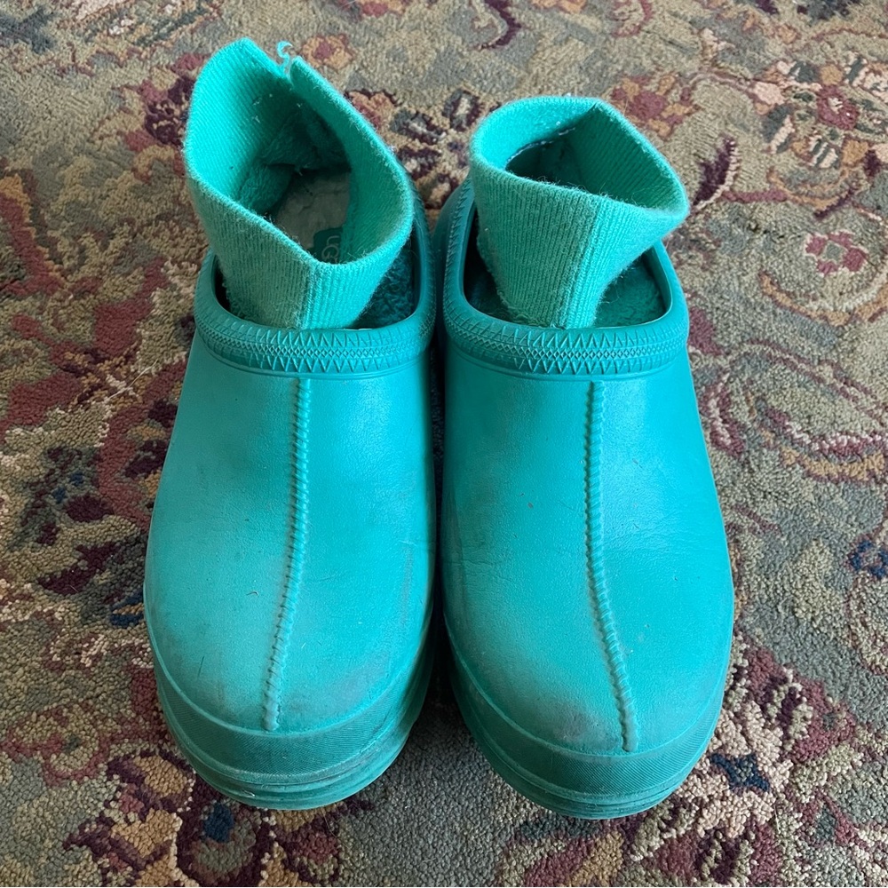 Uggs Tasman X rubber clog slippers with removable sock liners